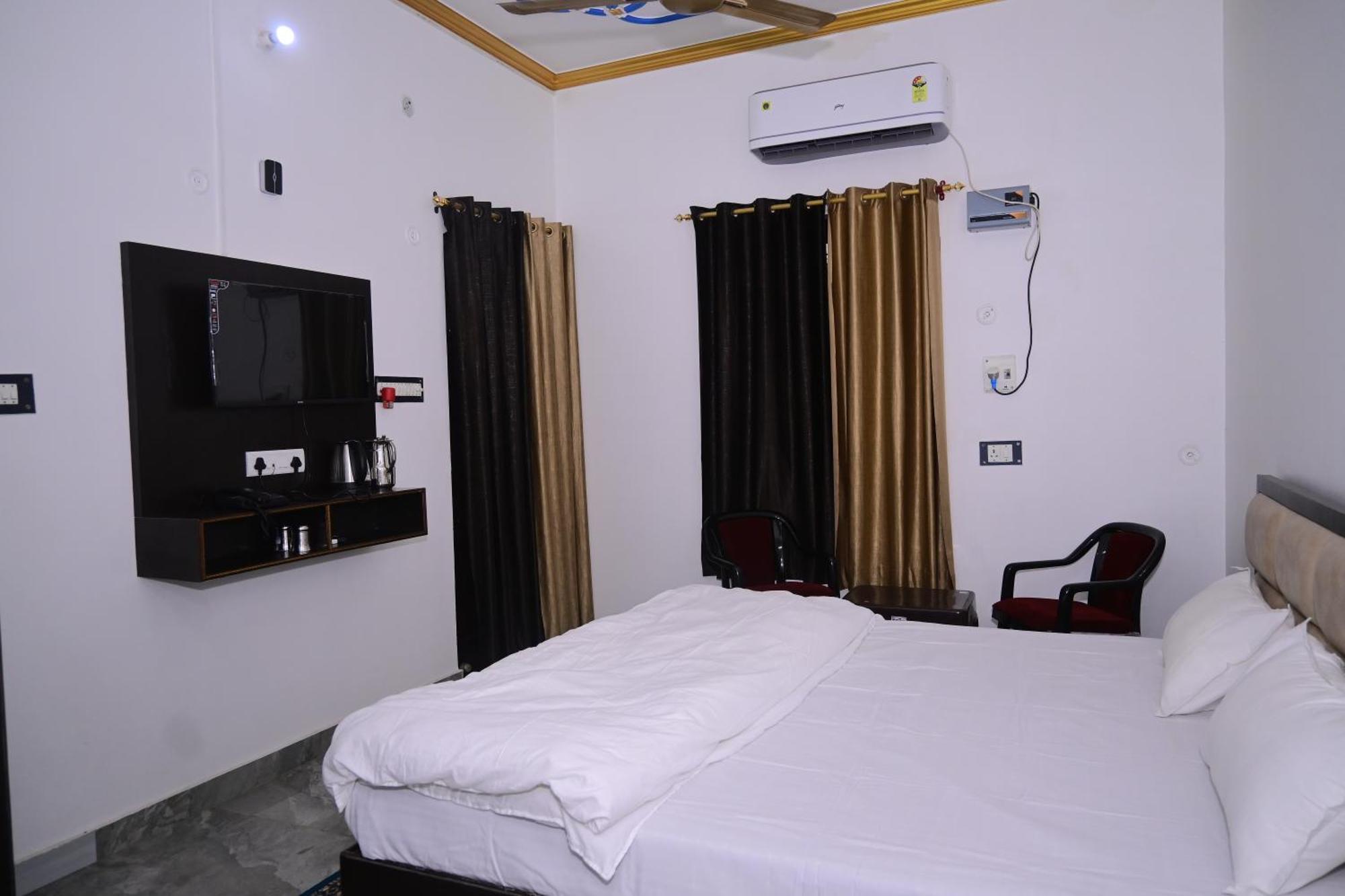 Shri Narayanam Guest House And Home Stay Ayodhya Kültér fotó