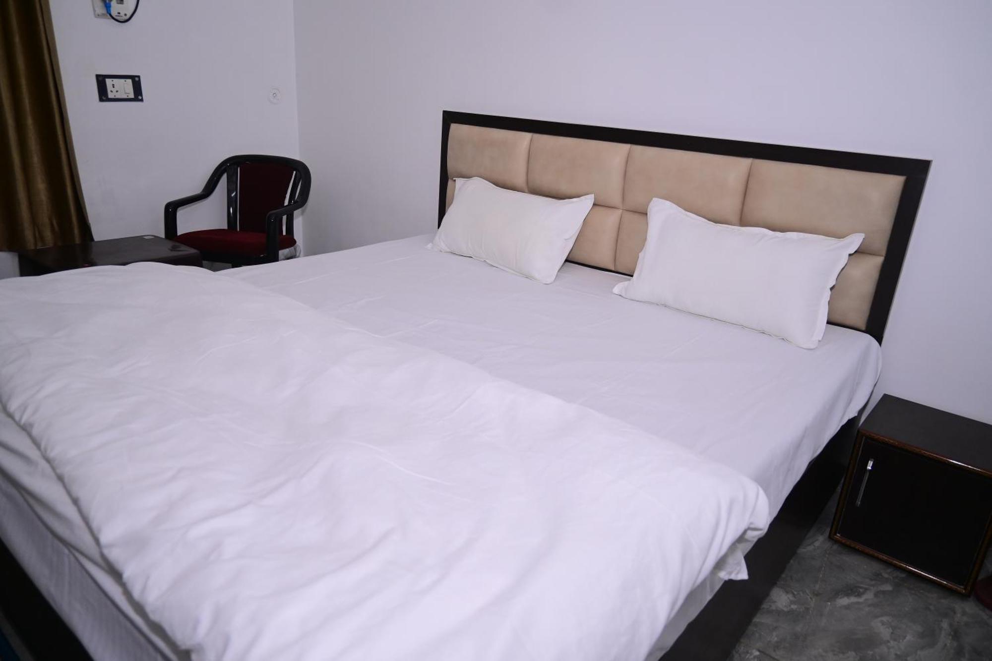 Shri Narayanam Guest House And Home Stay Ayodhya Kültér fotó