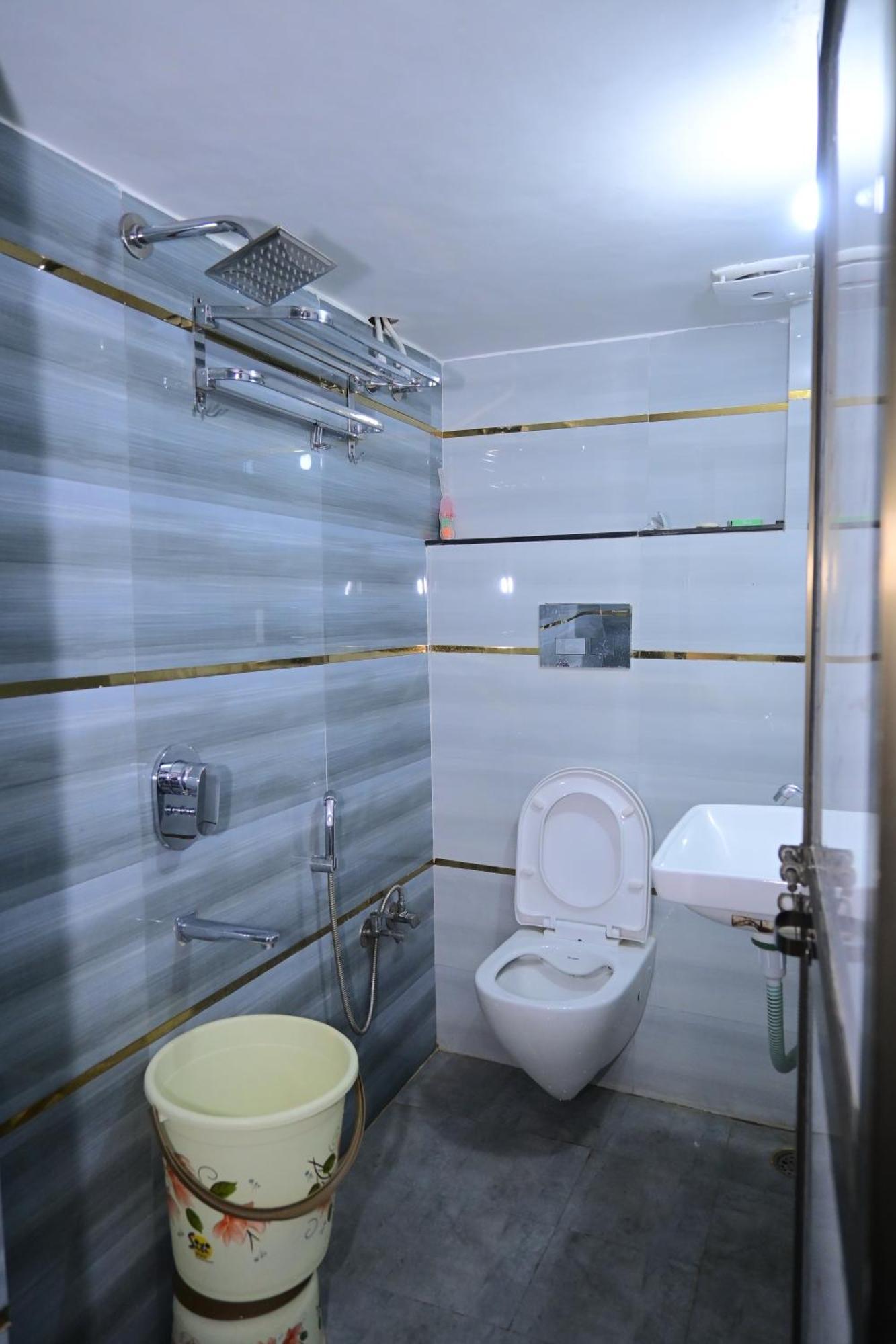 Shri Narayanam Guest House And Home Stay Ayodhya Kültér fotó