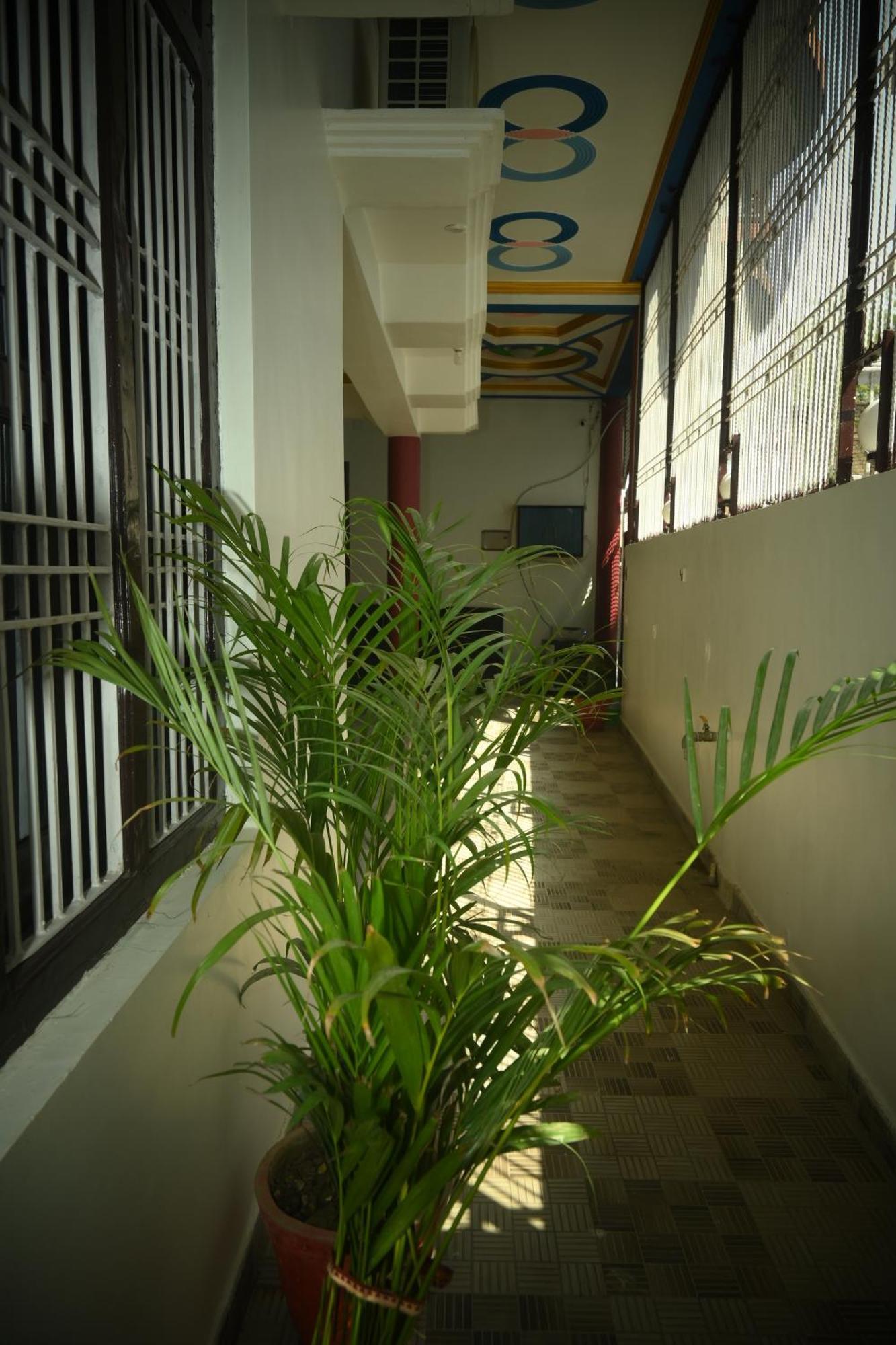 Shri Narayanam Guest House And Home Stay Ayodhya Kültér fotó