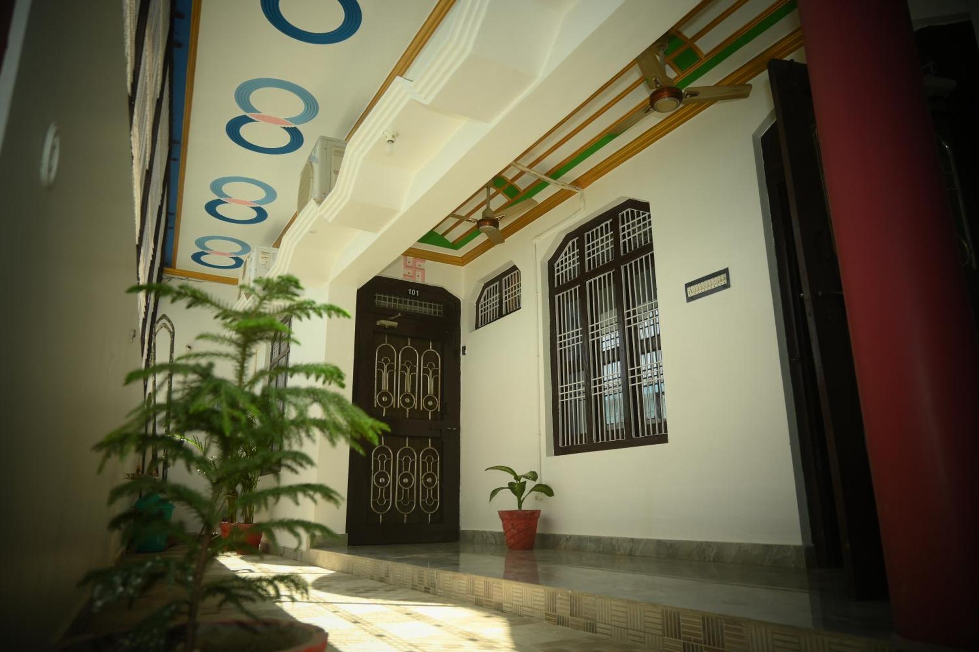 Shri Narayanam Guest House And Home Stay Ayodhya Kültér fotó